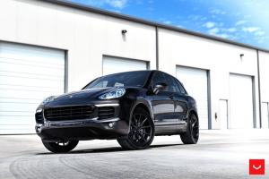 2019 Porsche Cayenne on Vossen Wheels (VFS-1)